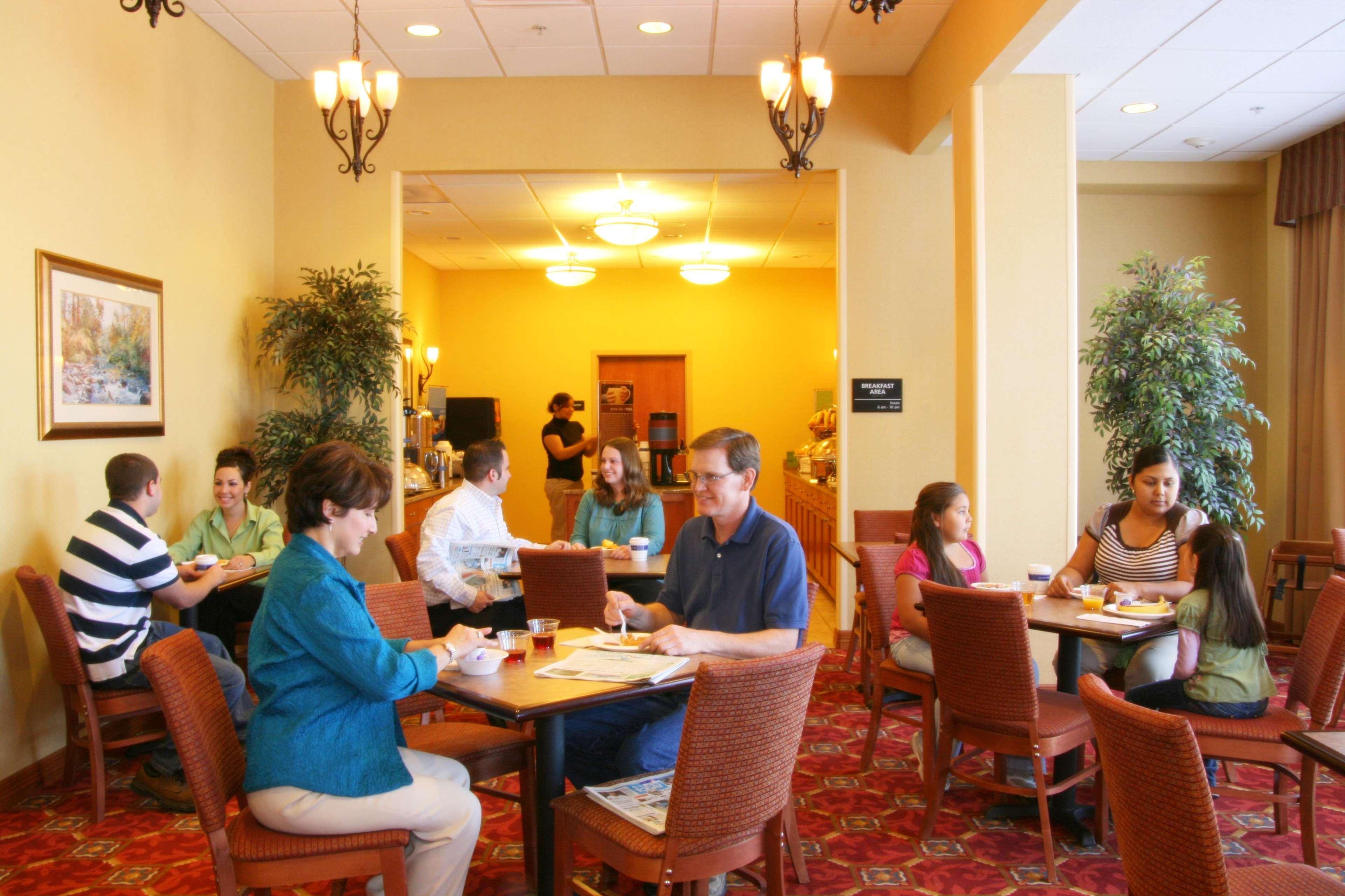 Hampton Inn & Suites Parker Restaurant photo