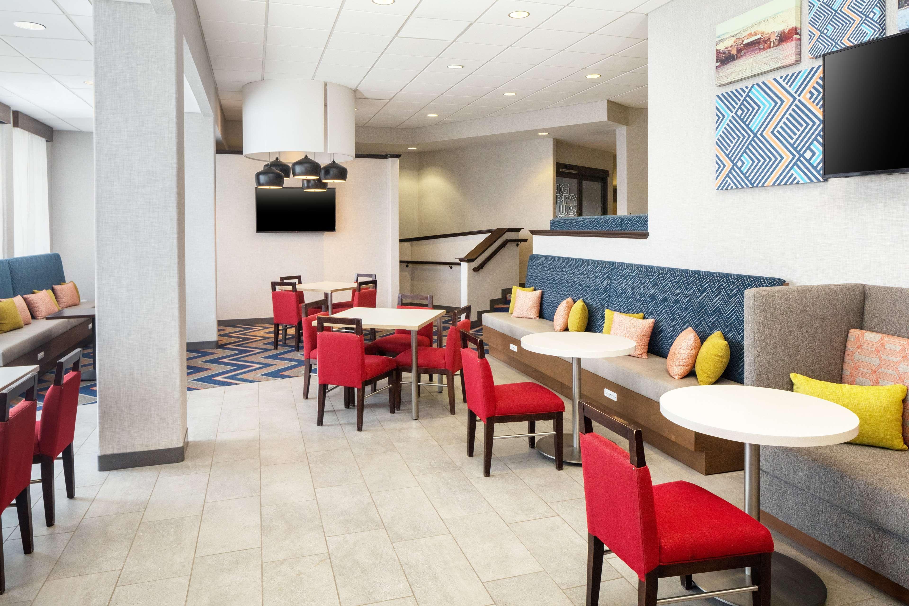 Hampton Inn & Suites Parker Exterior photo