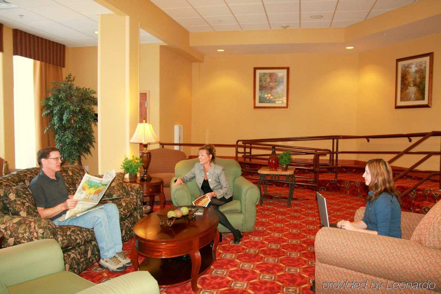 Hampton Inn & Suites Parker Interior photo