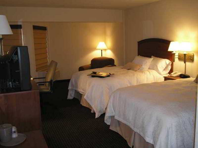 Hampton Inn & Suites Parker Room photo